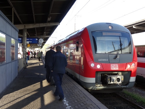 フランクフルトからハイデルベルクへのドイツ鉄道の電車での行き方と時間と料金 世界遺産巡り 海外旅行写真集